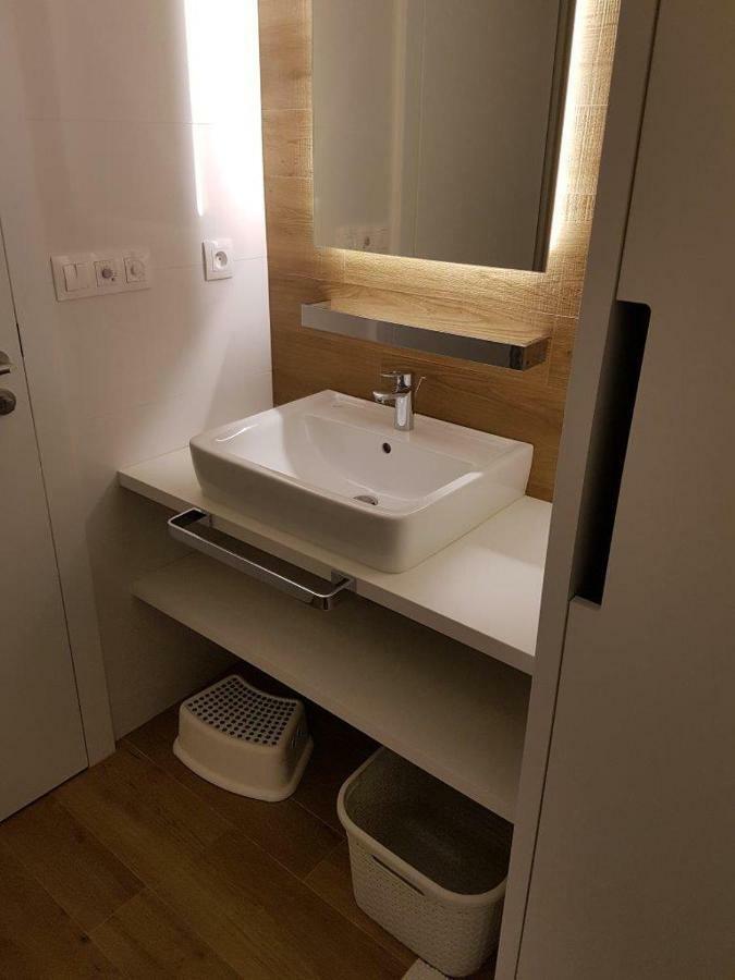 Utulny A Romanticky Apartman Rokytnice 로끼뜨니쩨나드이제로우 외부 사진